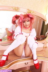 Sexy Japanese Girl Cosplayer 22580