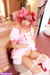 Sexy Japanese Girl Cosplayer 22580