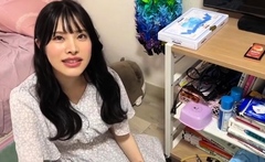 Korean wife on couch Amateur Asian Japanese Korean Webcams