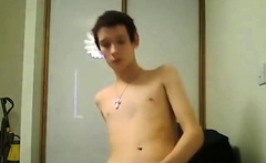 Smooth Twink Webcam Masturbation